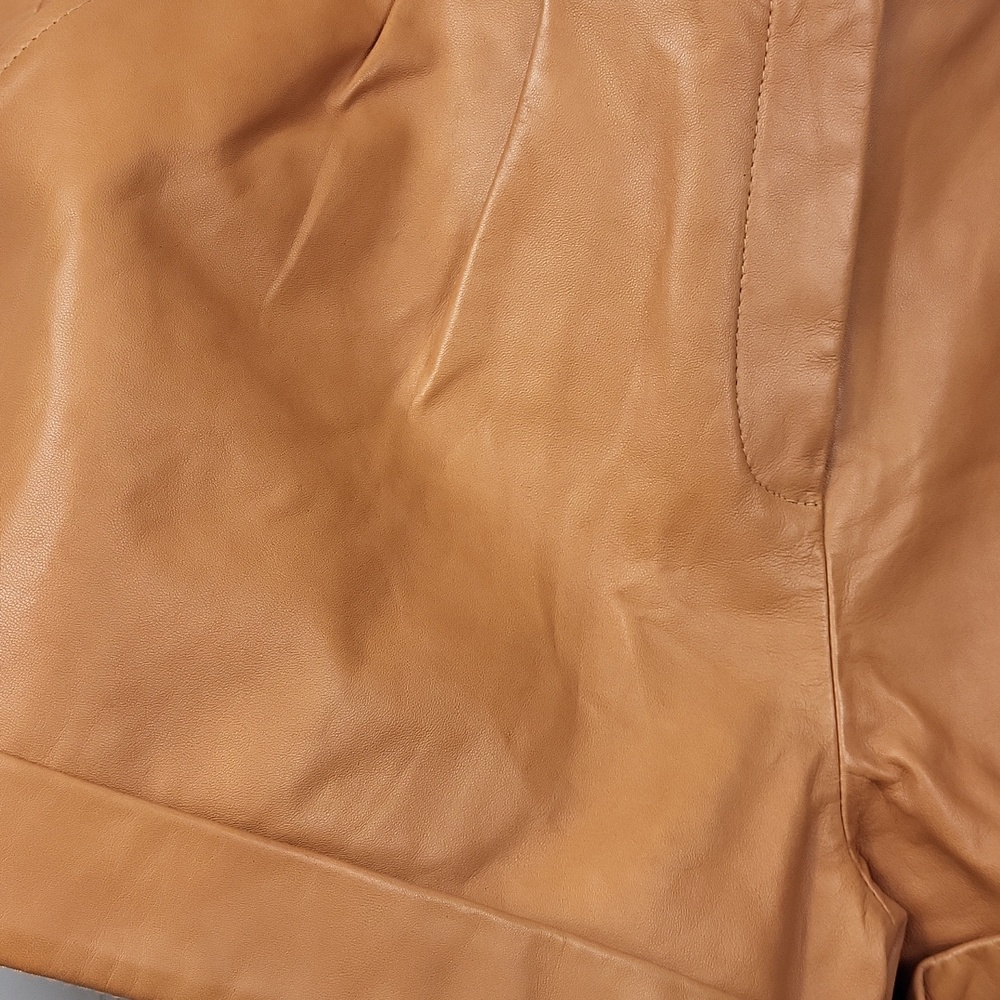 Sezane William Orange Lamb Leather High-Waist Cuffed Shorts. Size 6 - Picture 7 of 14